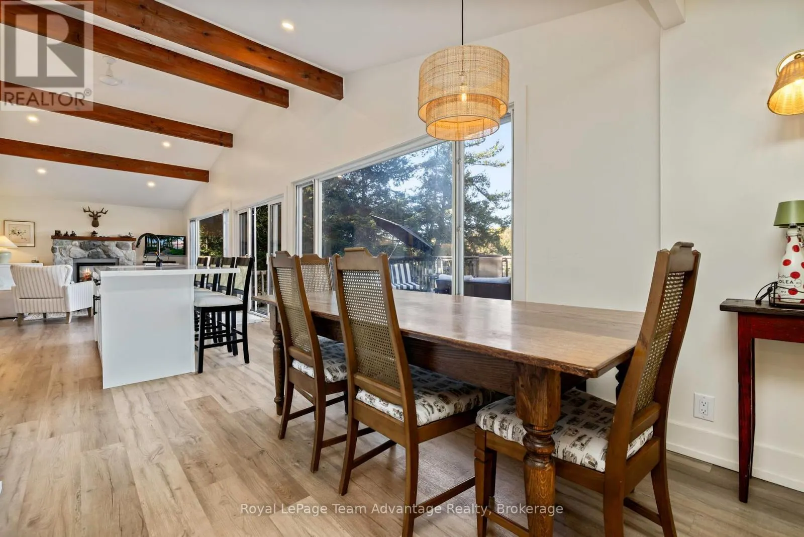 8 FIREFLY WAY