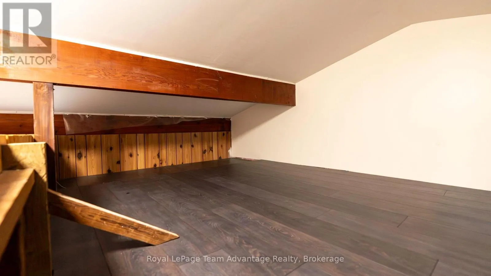 8 FIREFLY WAY