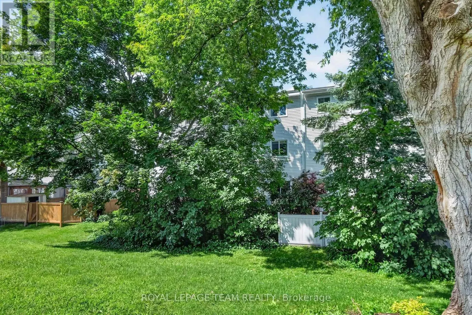 100 - 78 CASTLEGREEN PRIVATE