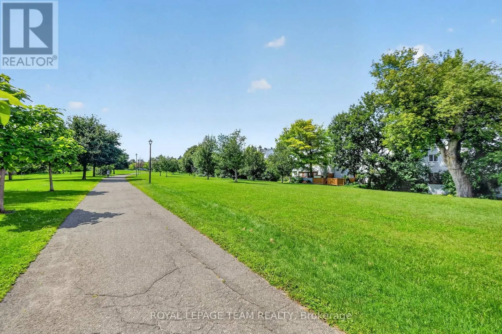 100 - 78 CASTLEGREEN PRIVATE