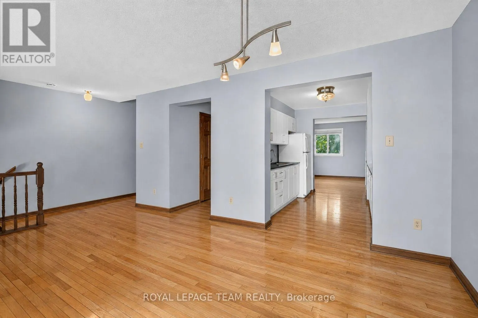 100 - 78 CASTLEGREEN PRIVATE