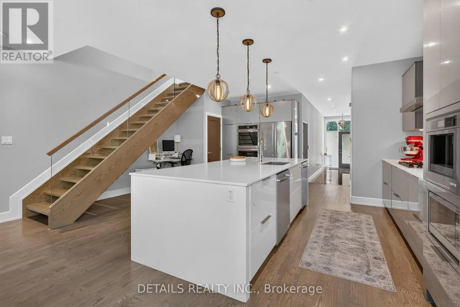 296 KIRCHOFFER AVENUE