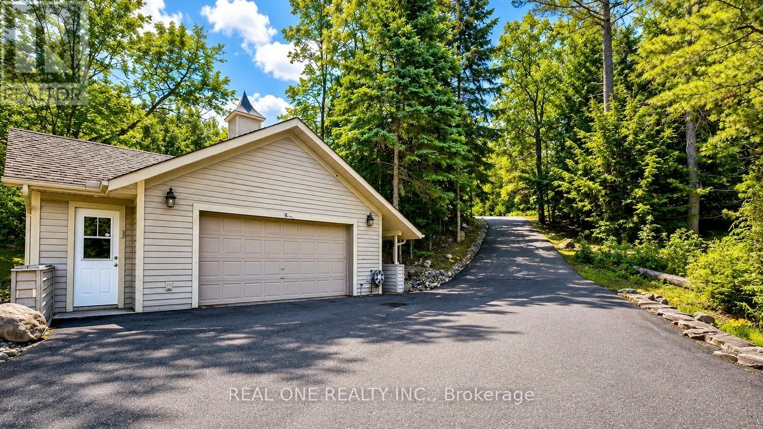 3013 MUSKOKA ROAD 117