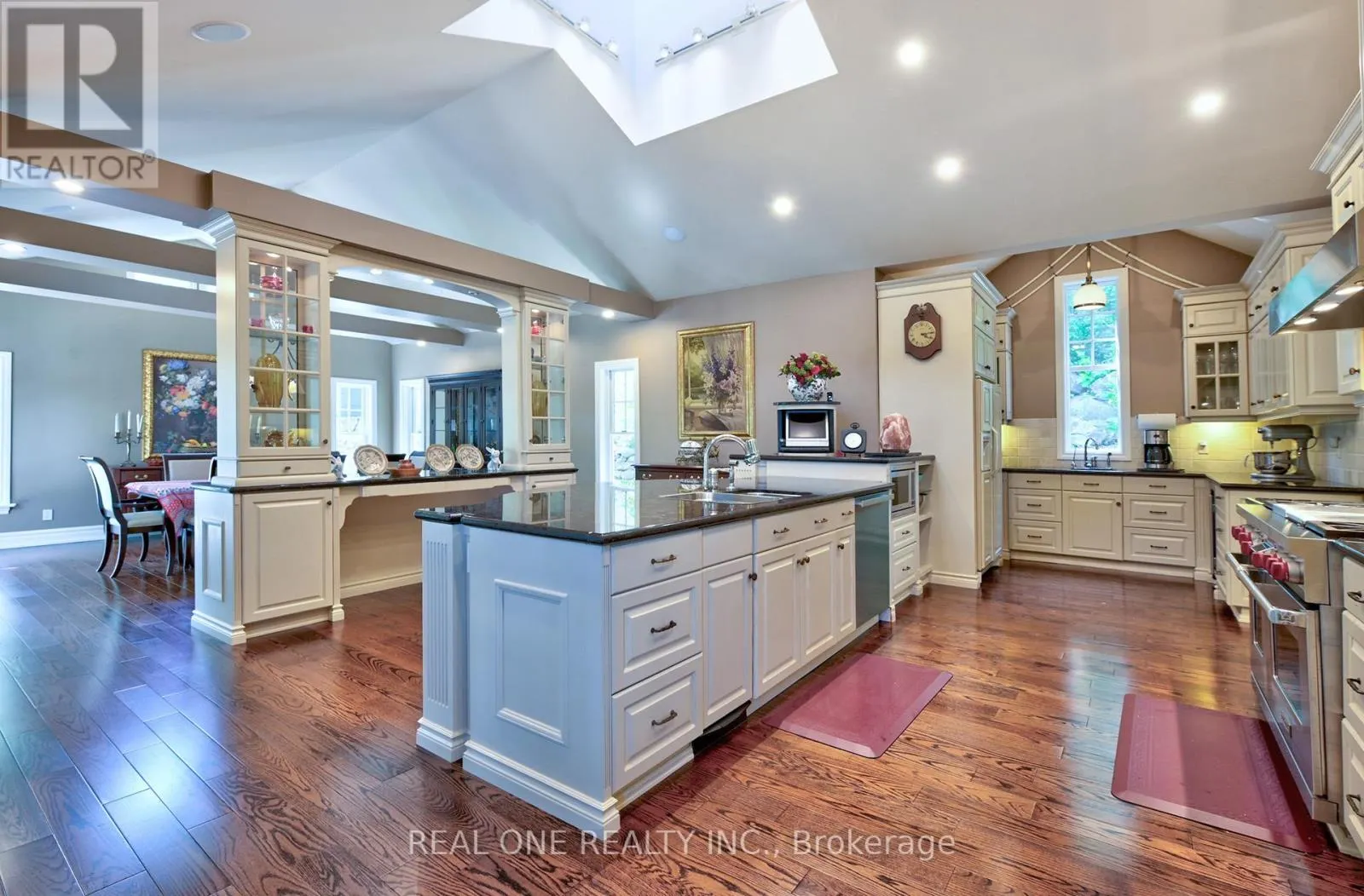 3013 MUSKOKA ROAD 117