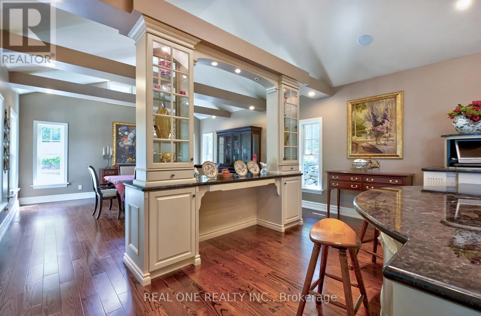 3013 MUSKOKA ROAD 117