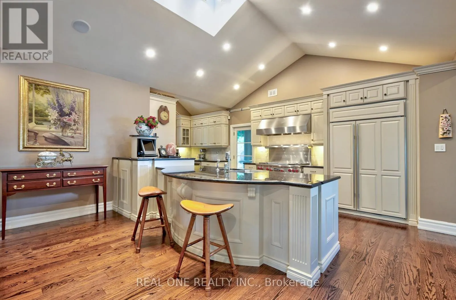 3013 MUSKOKA ROAD 117