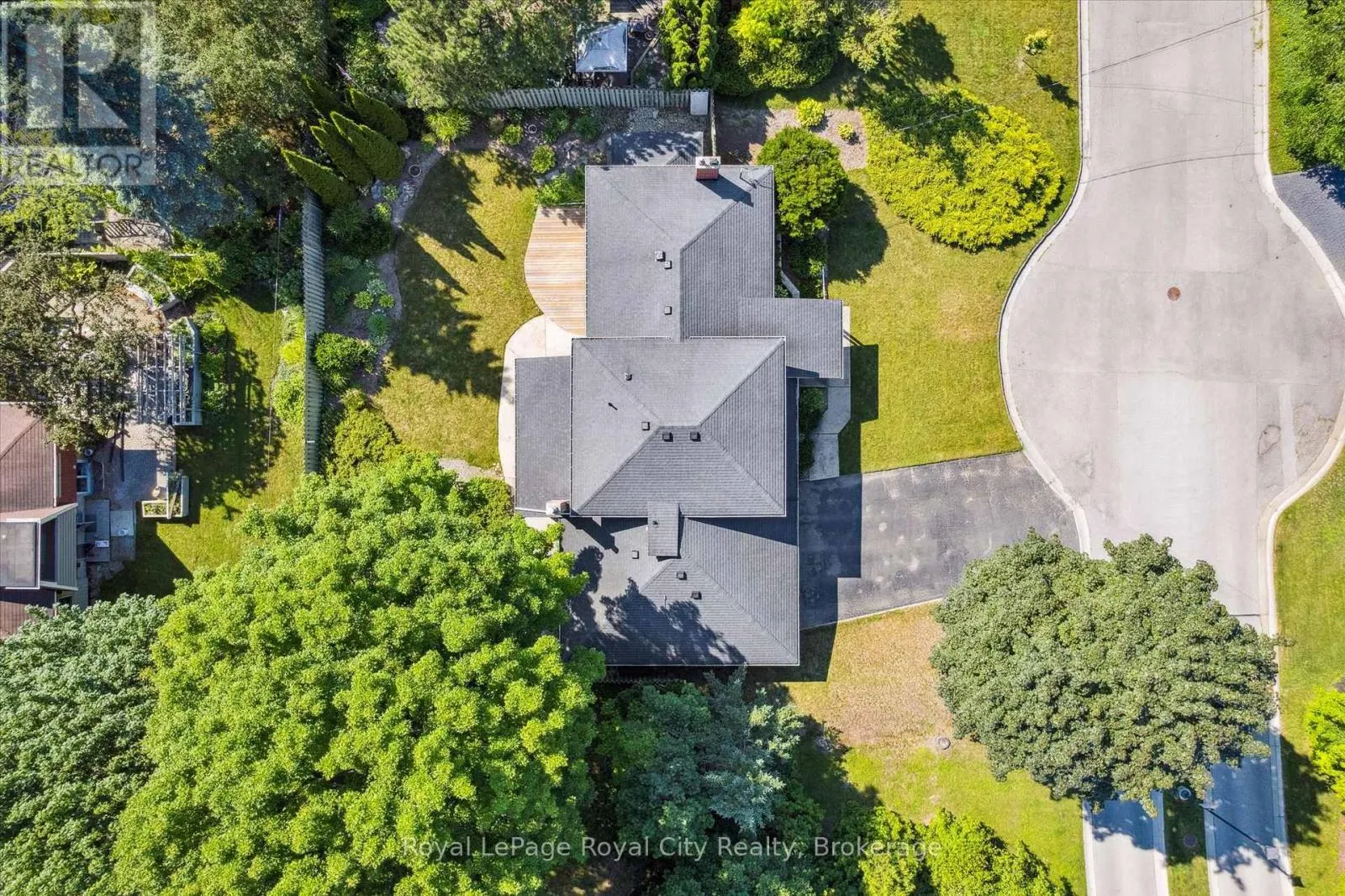 67 WOODSIDE ROAD
