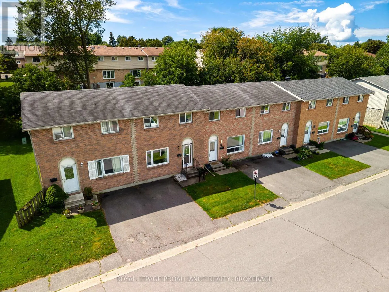46 ROSEMUND CRESCENT