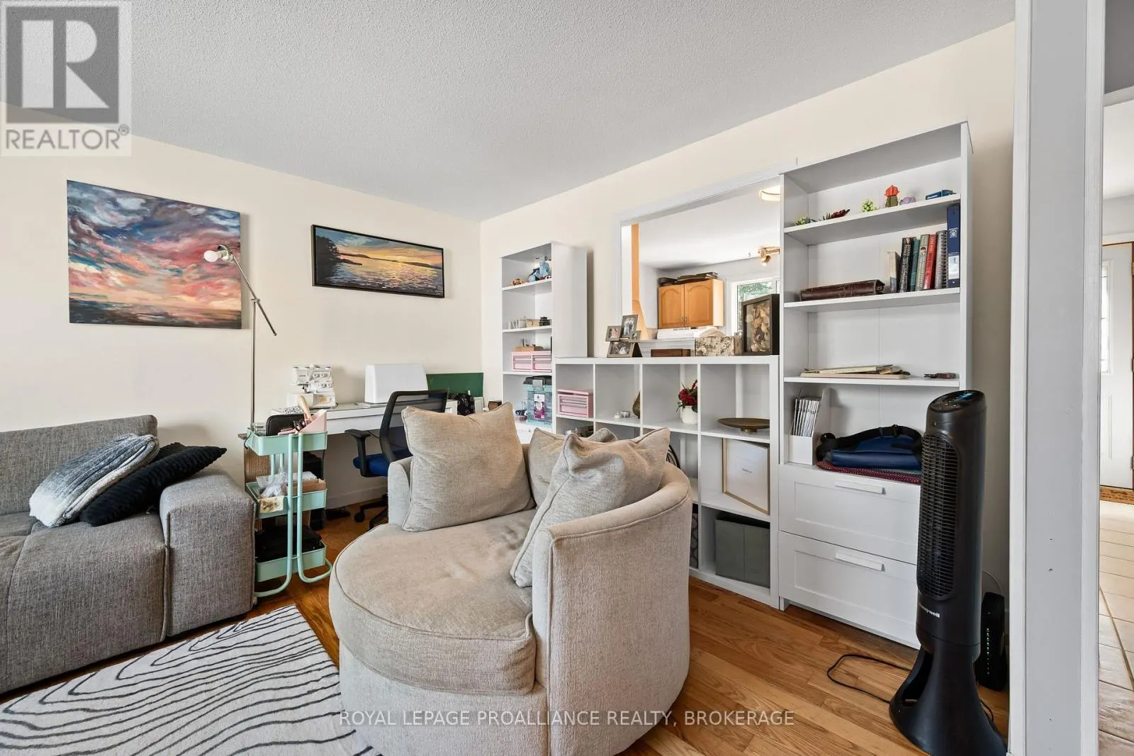 46 ROSEMUND CRESCENT