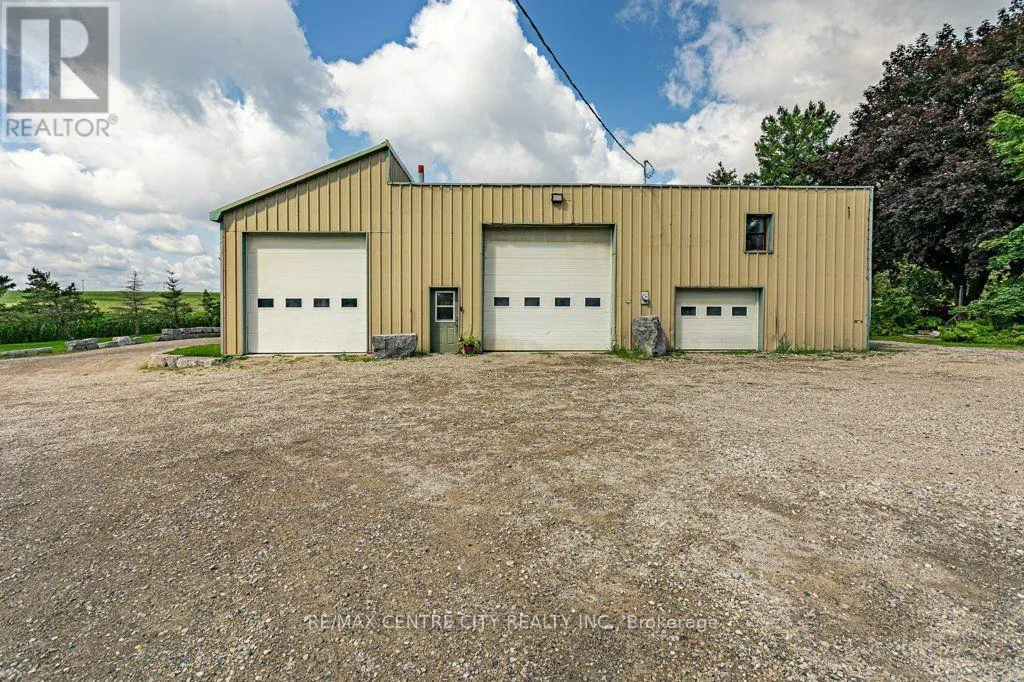 594443 HIGHWAY 59 ROAD