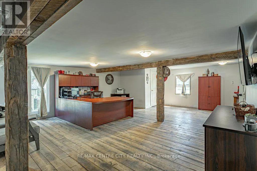 594443 HIGHWAY 59 ROAD