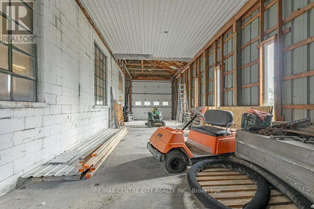 594443 HIGHWAY 59 ROAD