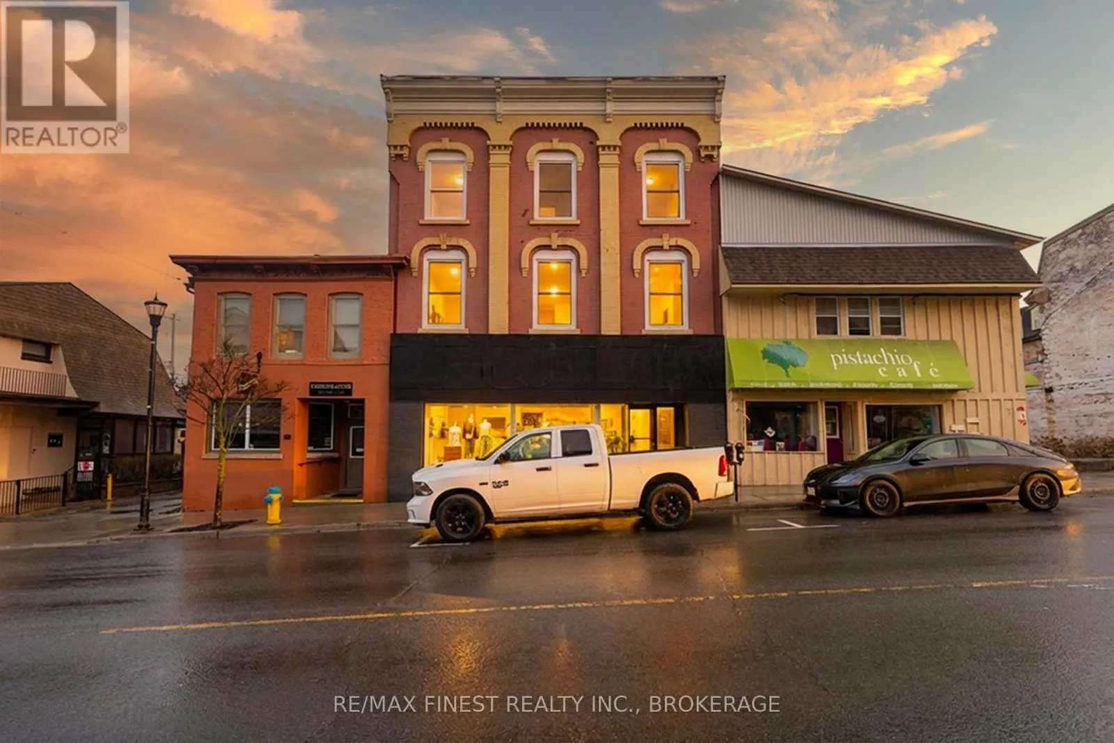 84 KING STREET E