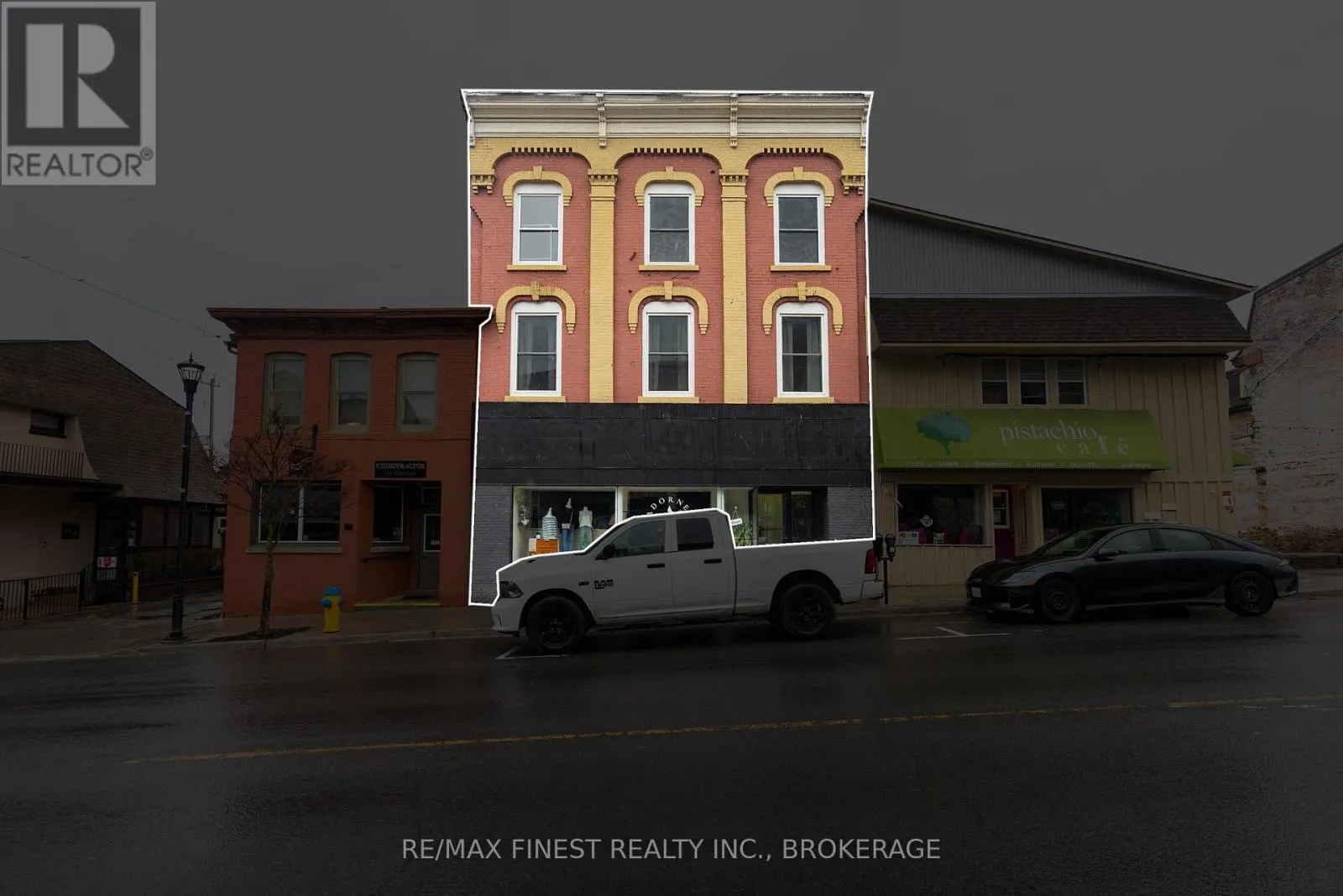 84 KING STREET E