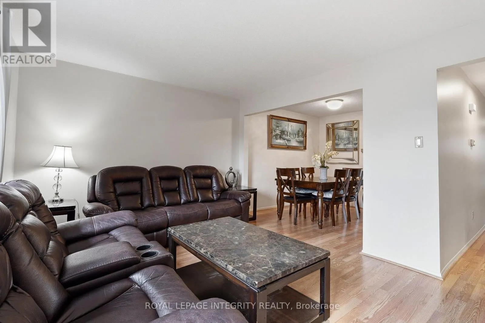 4 - 890 CAHILL DRIVE W