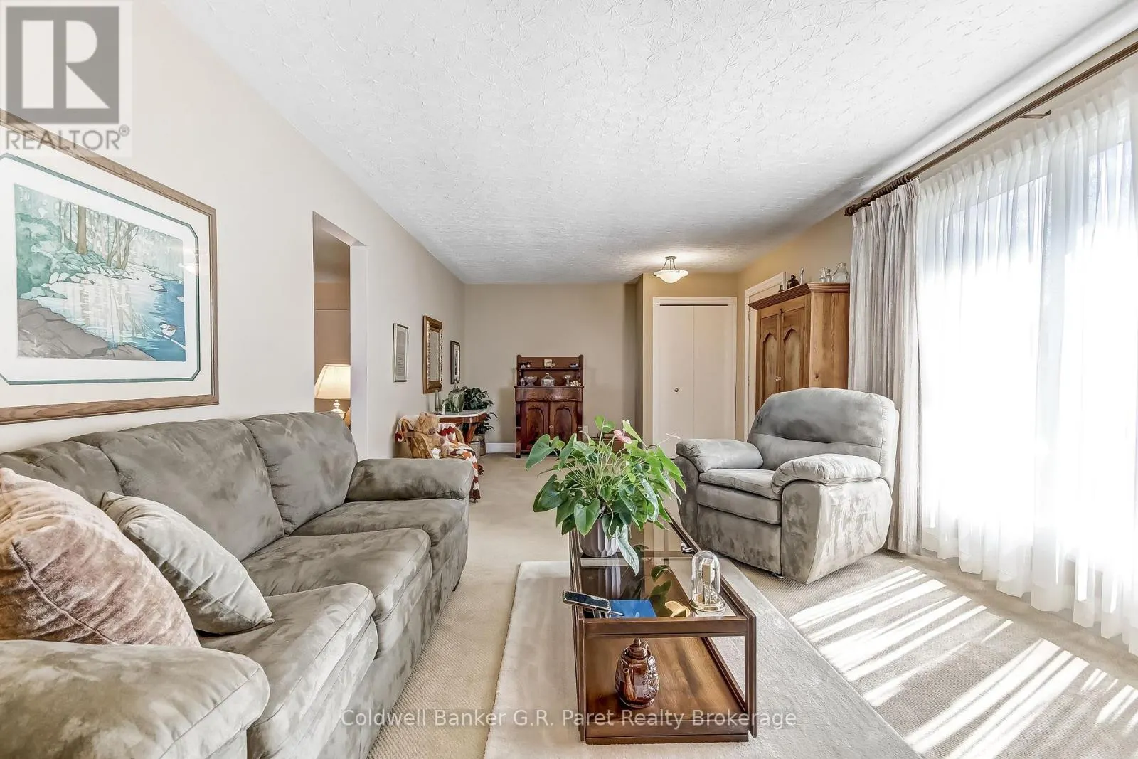 28 WOODCOCK DRIVE