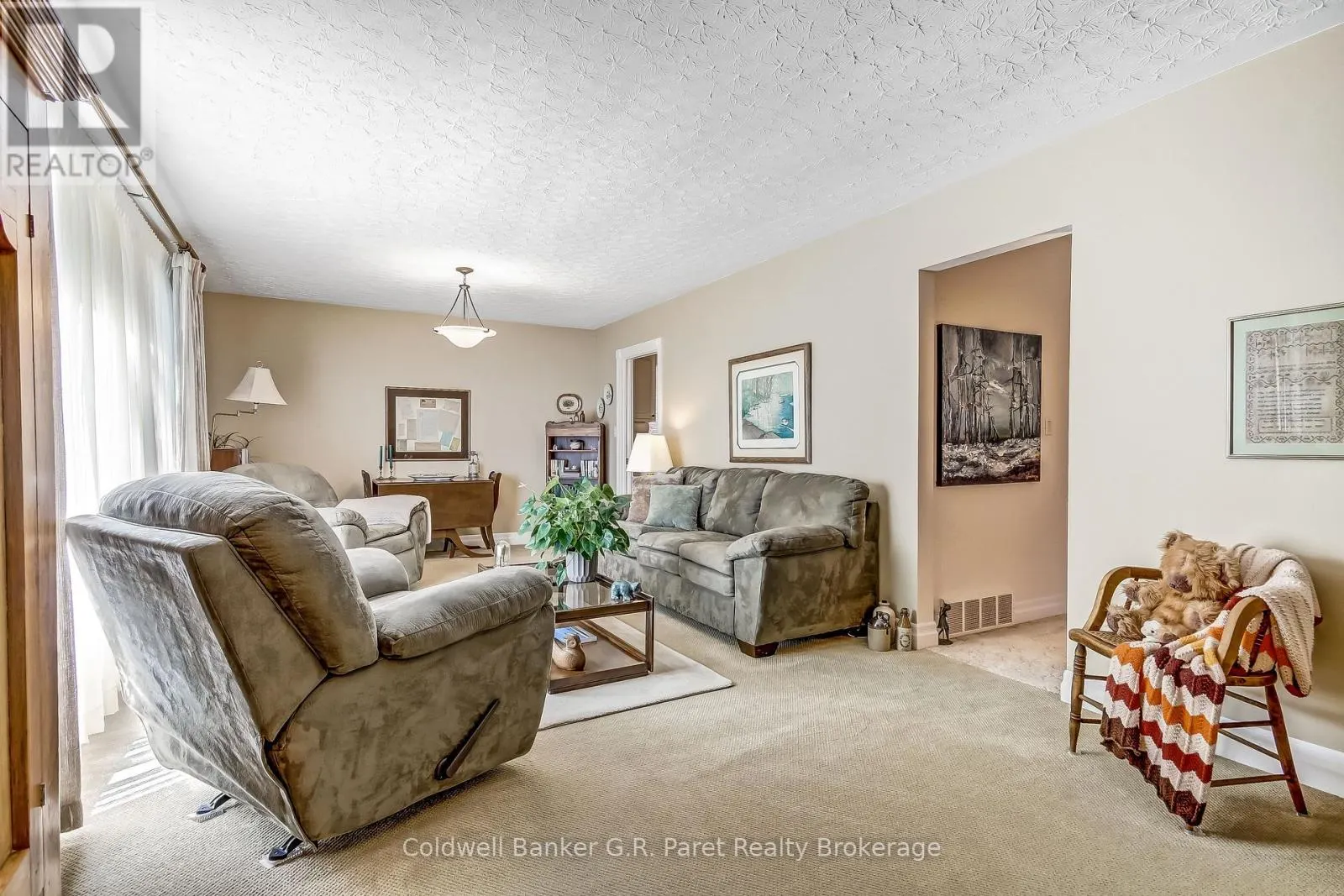 28 WOODCOCK DRIVE