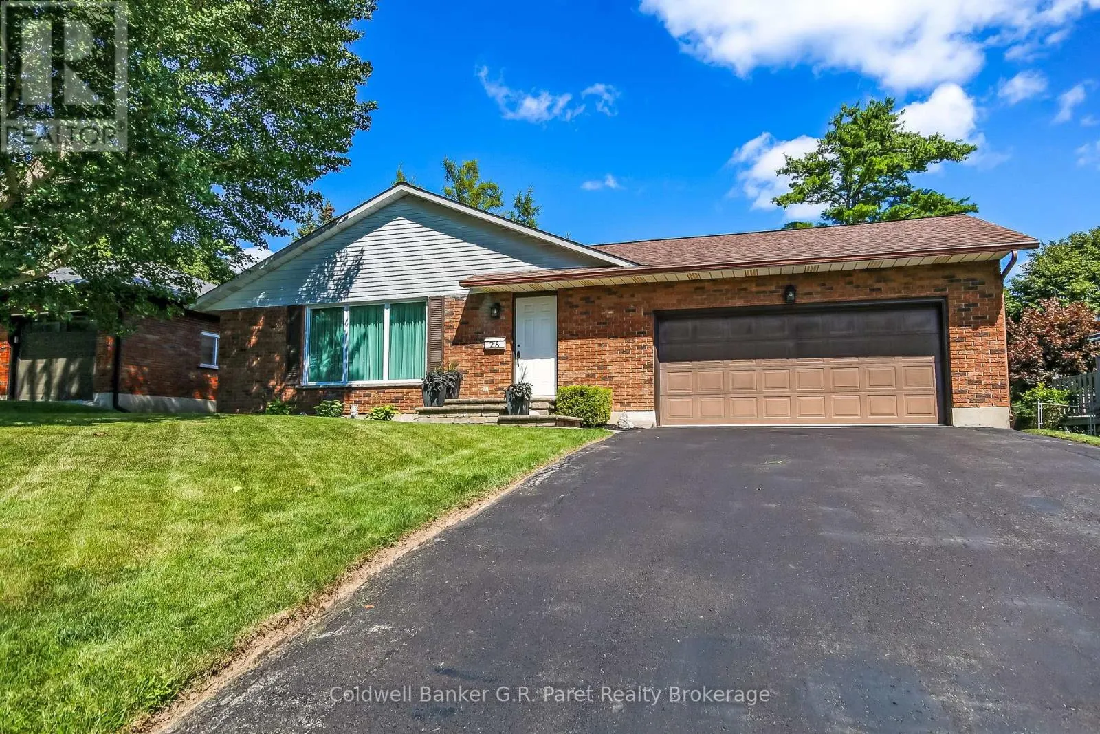 28 WOODCOCK DRIVE