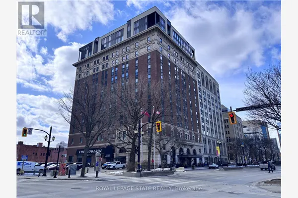 410 - 112 KING STREET E