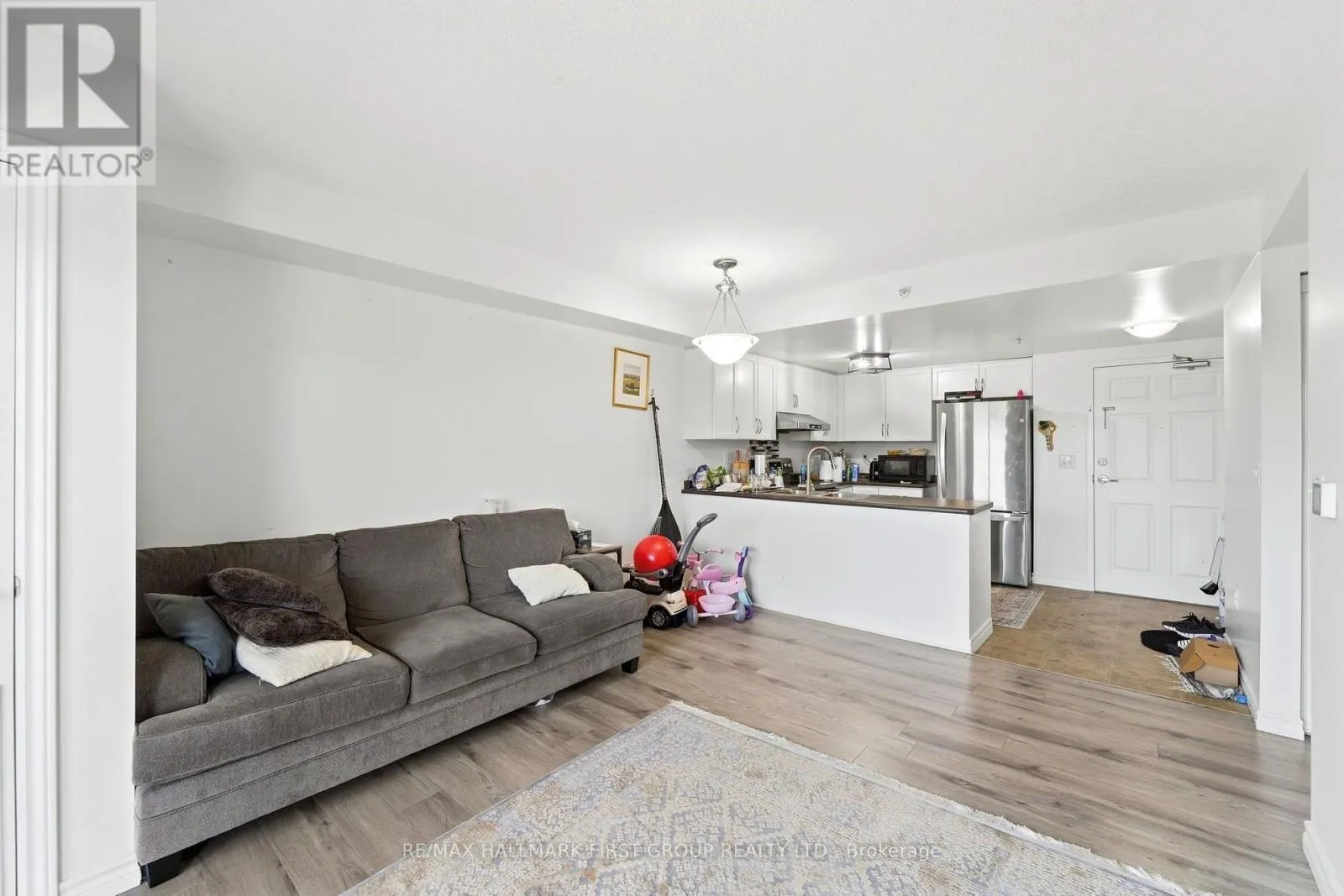 403 - 19 WATERFORD DRIVE