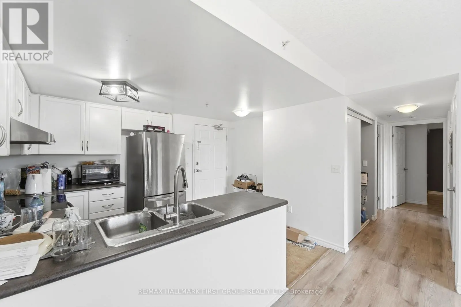 403 - 19 WATERFORD DRIVE