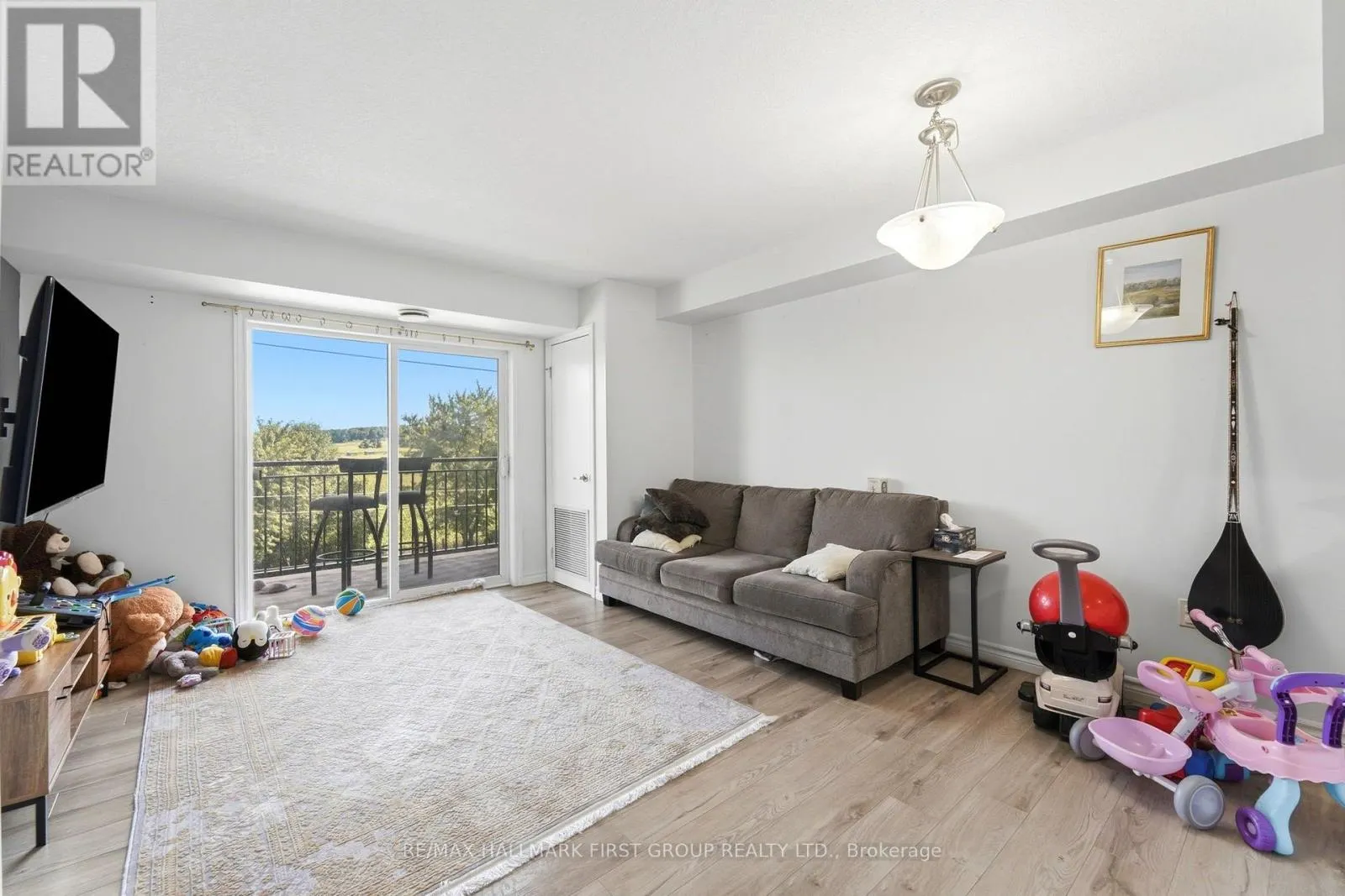 403 - 19 WATERFORD DRIVE