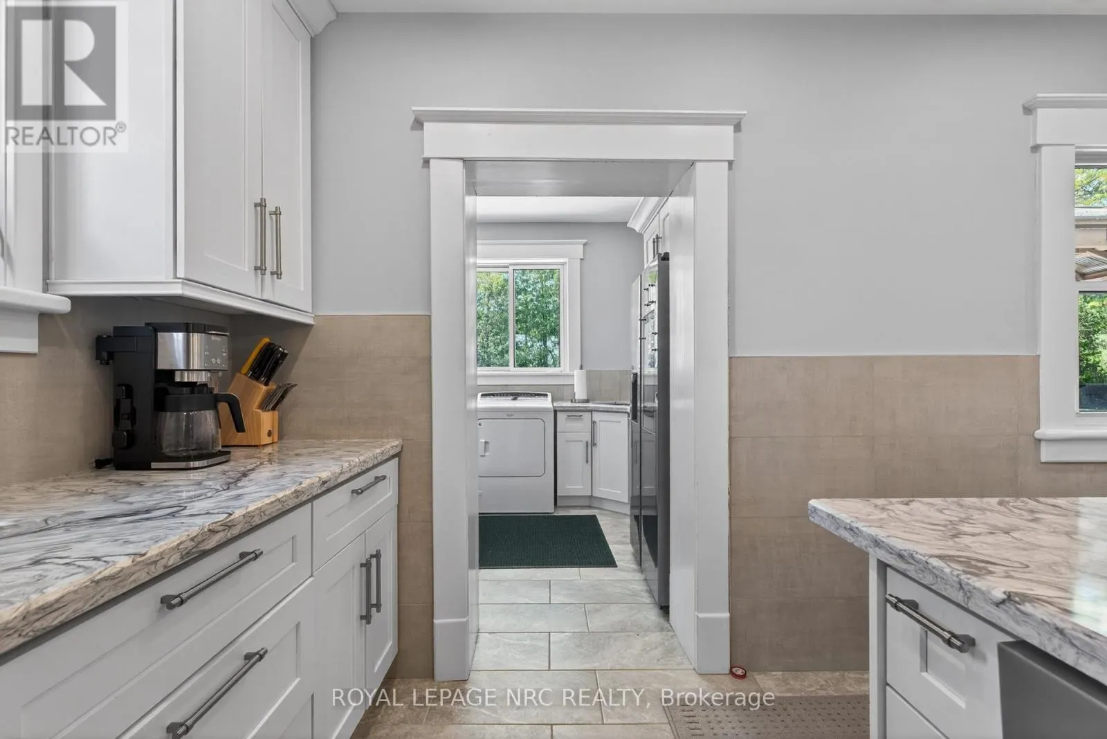260 MAIN STREET E