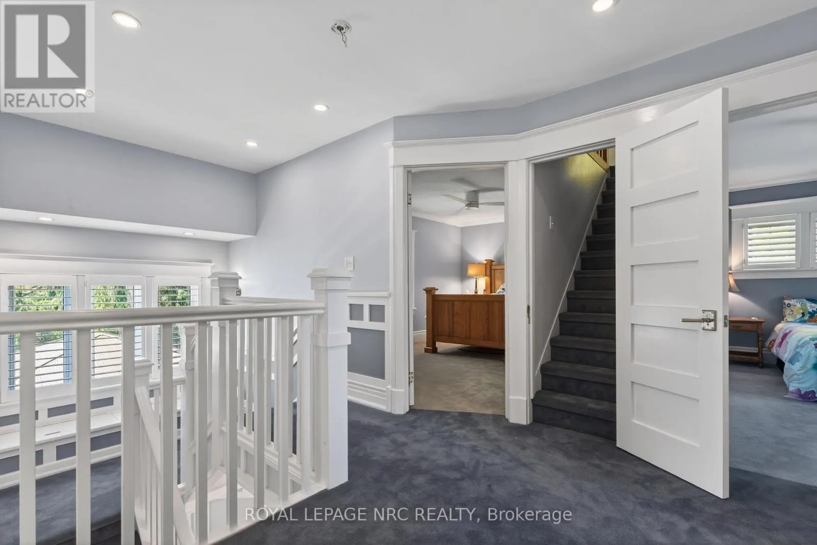260 MAIN STREET E