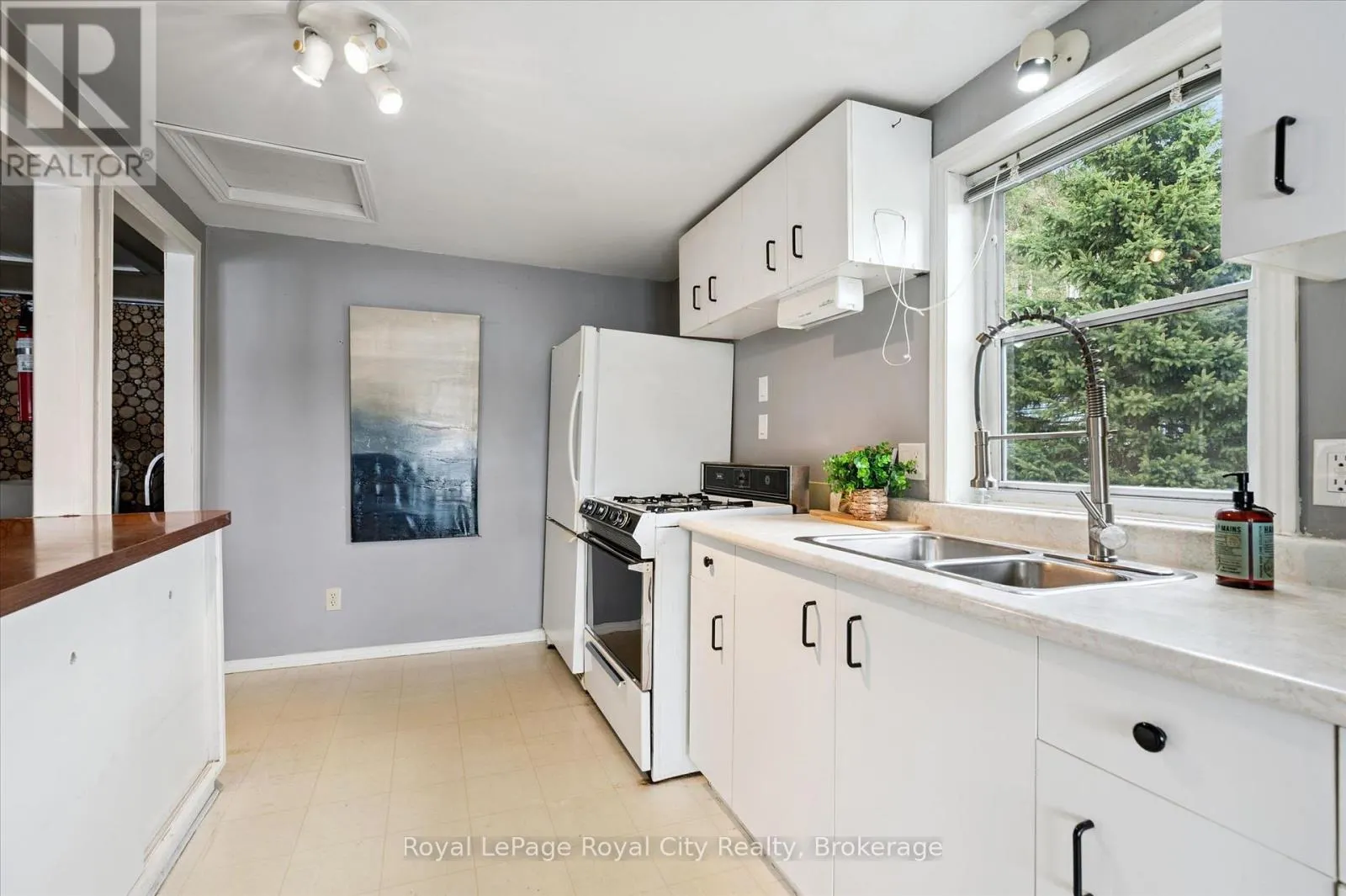 335 THIRD STREET