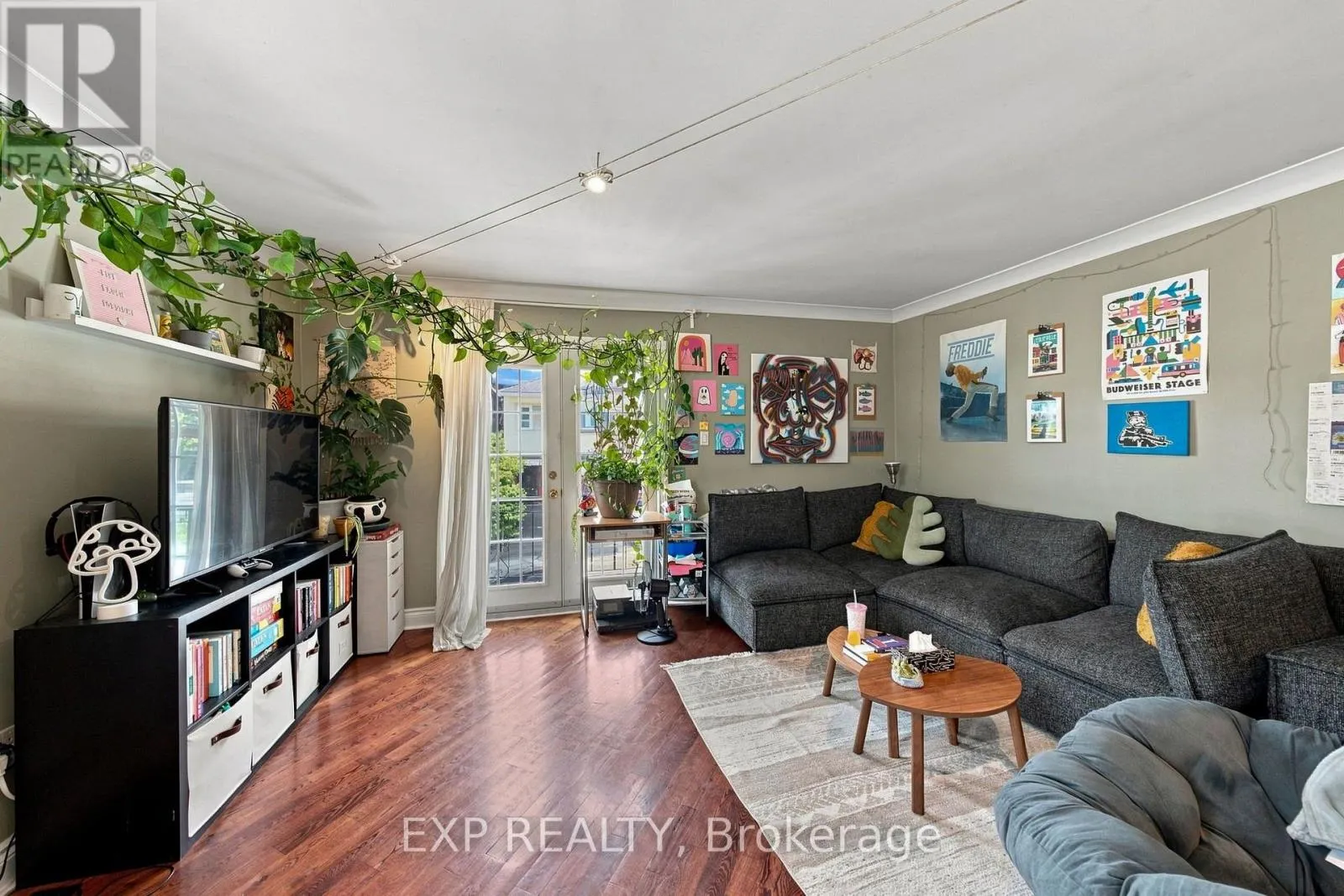 84 ANDERSON STREET