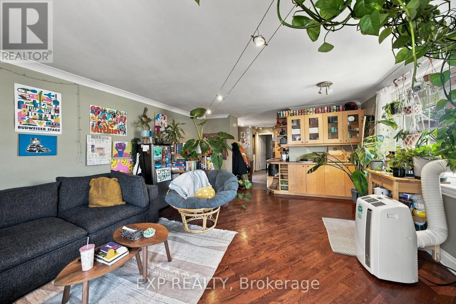 84 ANDERSON STREET