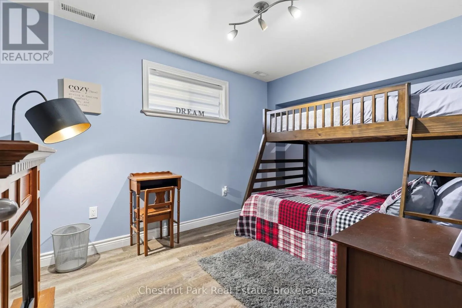 521 OLD MUSKOKA ROAD