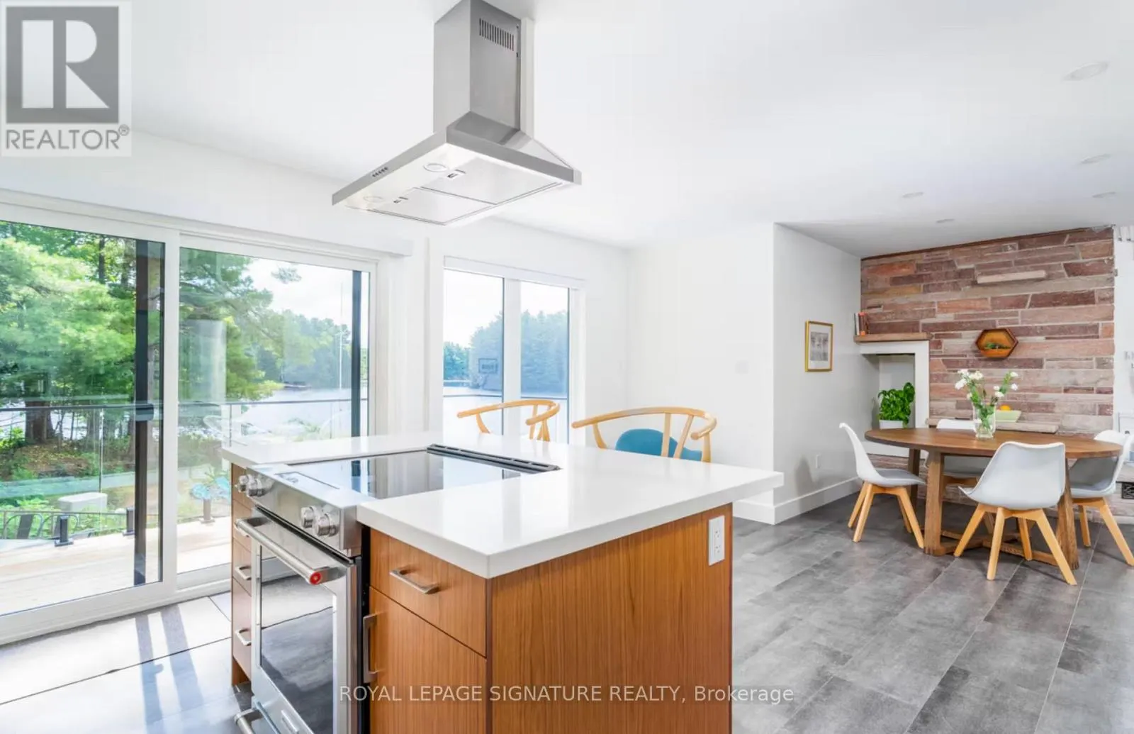 1018 CLEARWATER SHORES BOULEVARD