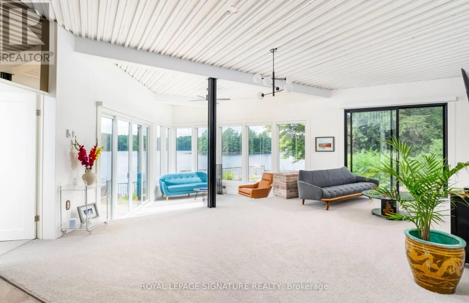 1018 CLEARWATER SHORES BOULEVARD