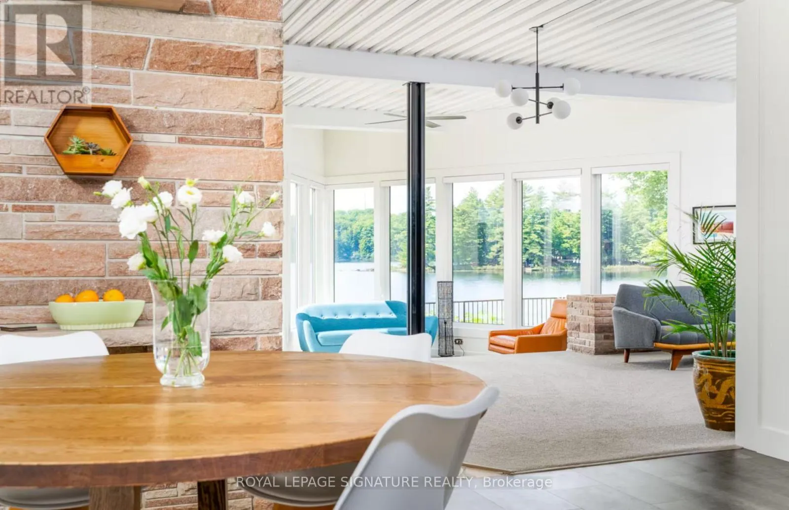 1018 CLEARWATER SHORES BOULEVARD