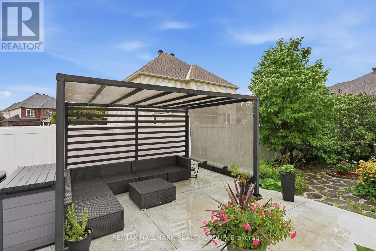 563 EVANGELINE STREET
