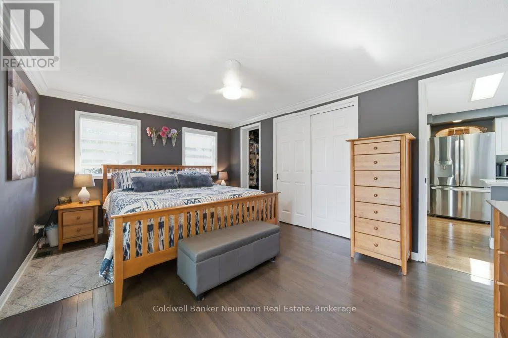 41 TRILLIUM BEACH DRIVE PVT DRIVE