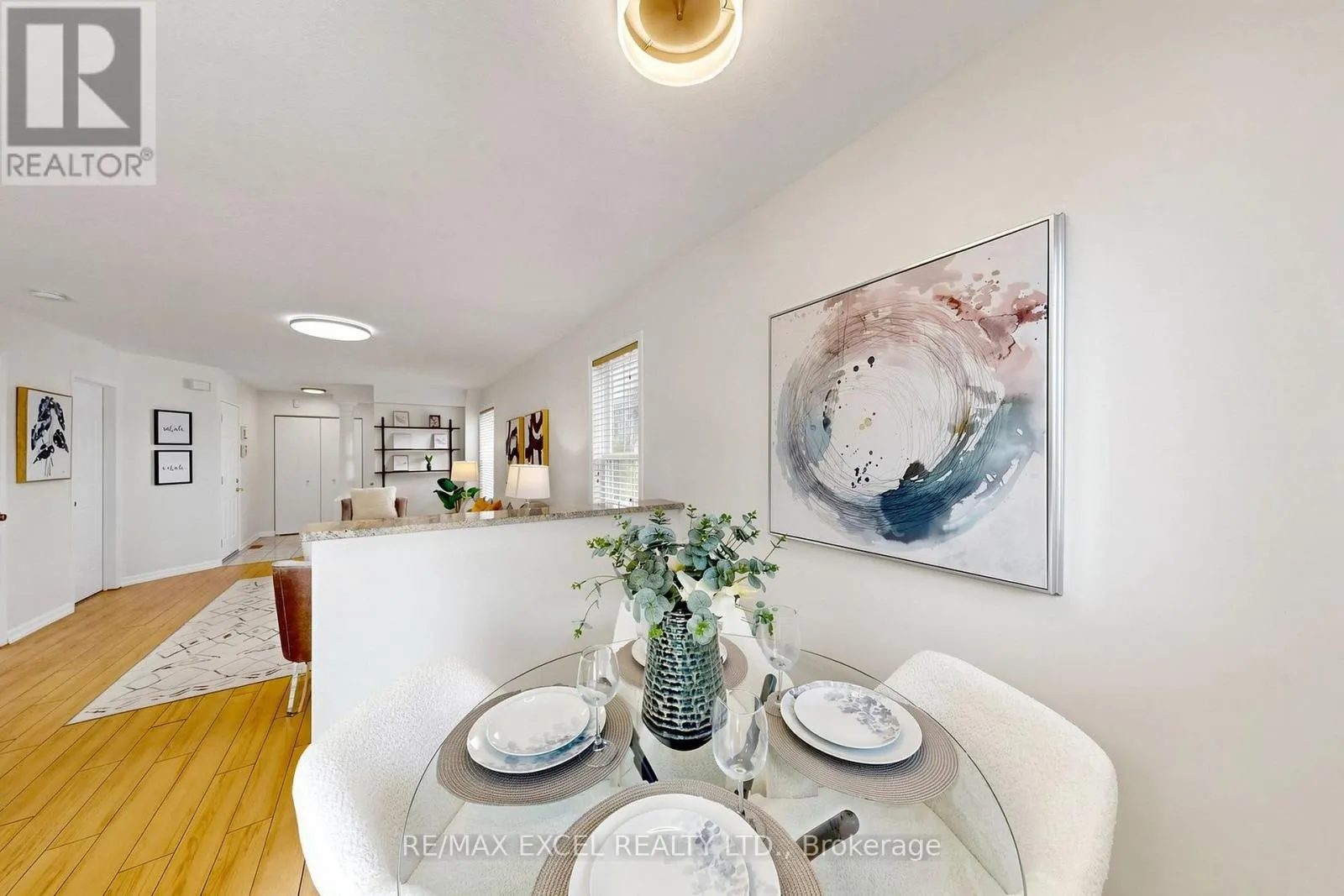 548 MARINER DRIVE