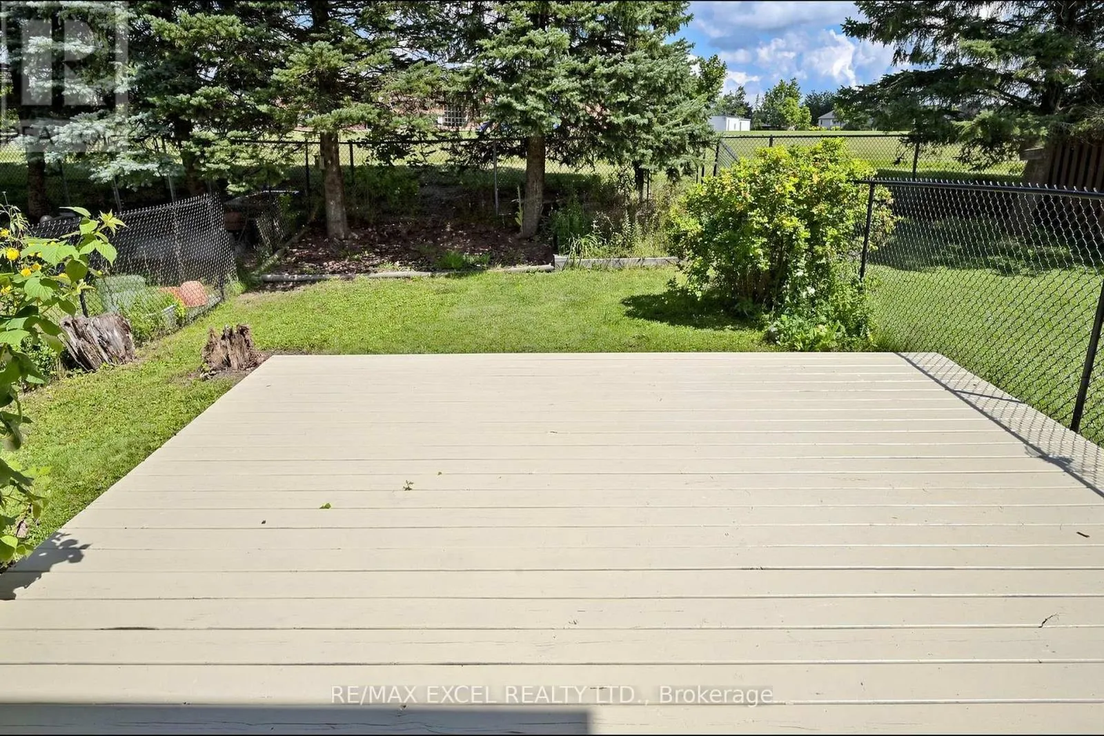 548 MARINER DRIVE