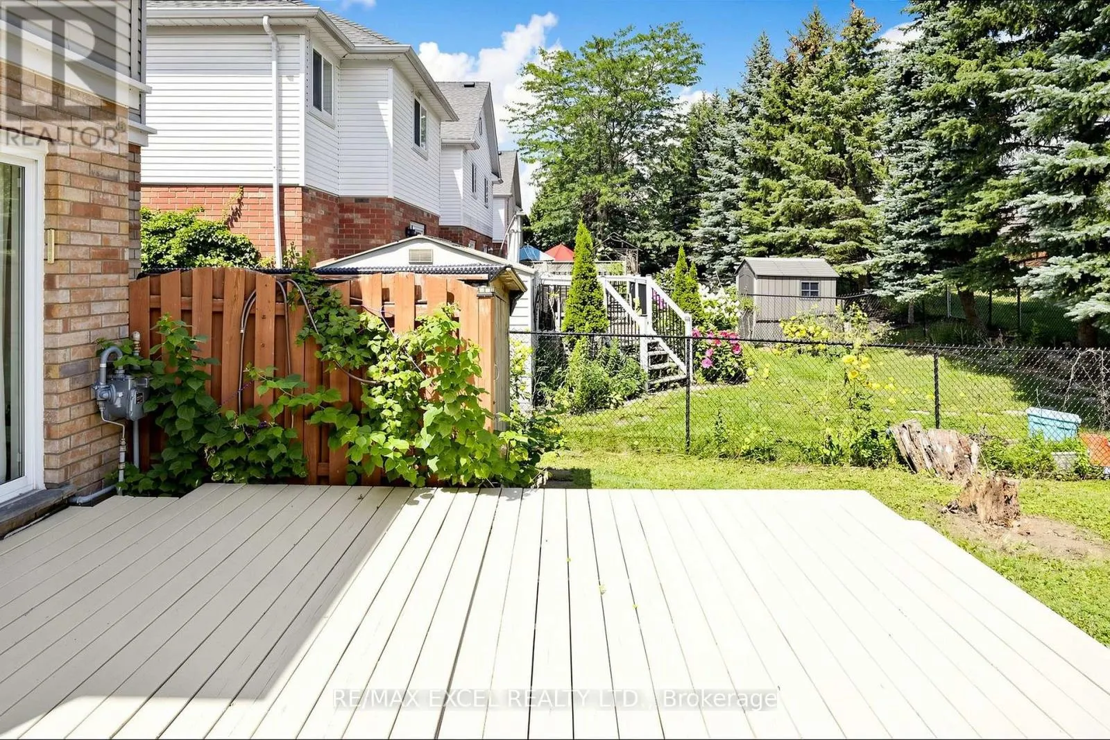 548 MARINER DRIVE