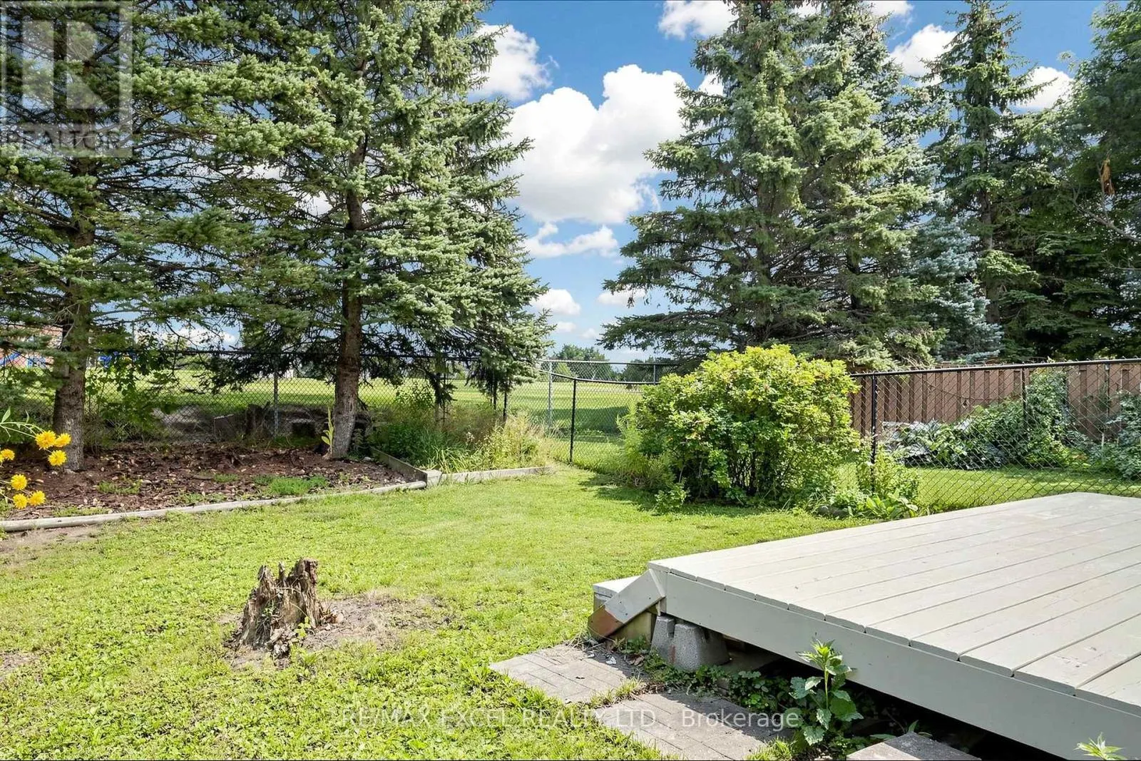 548 MARINER DRIVE