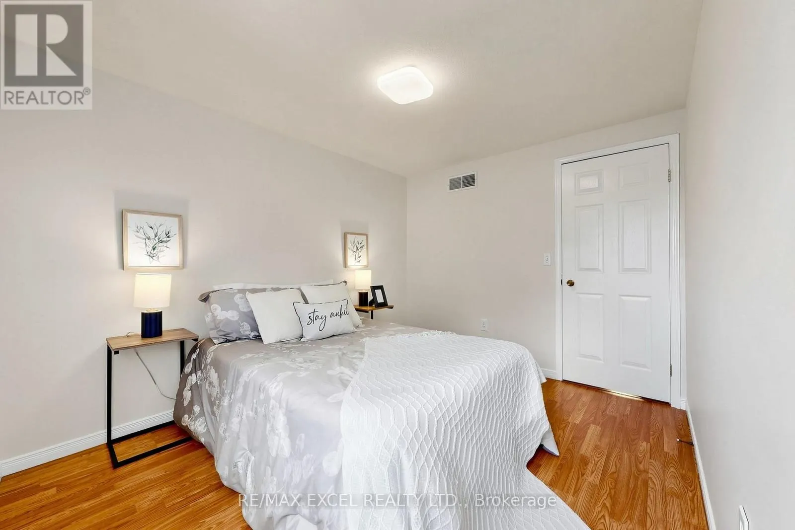 548 MARINER DRIVE