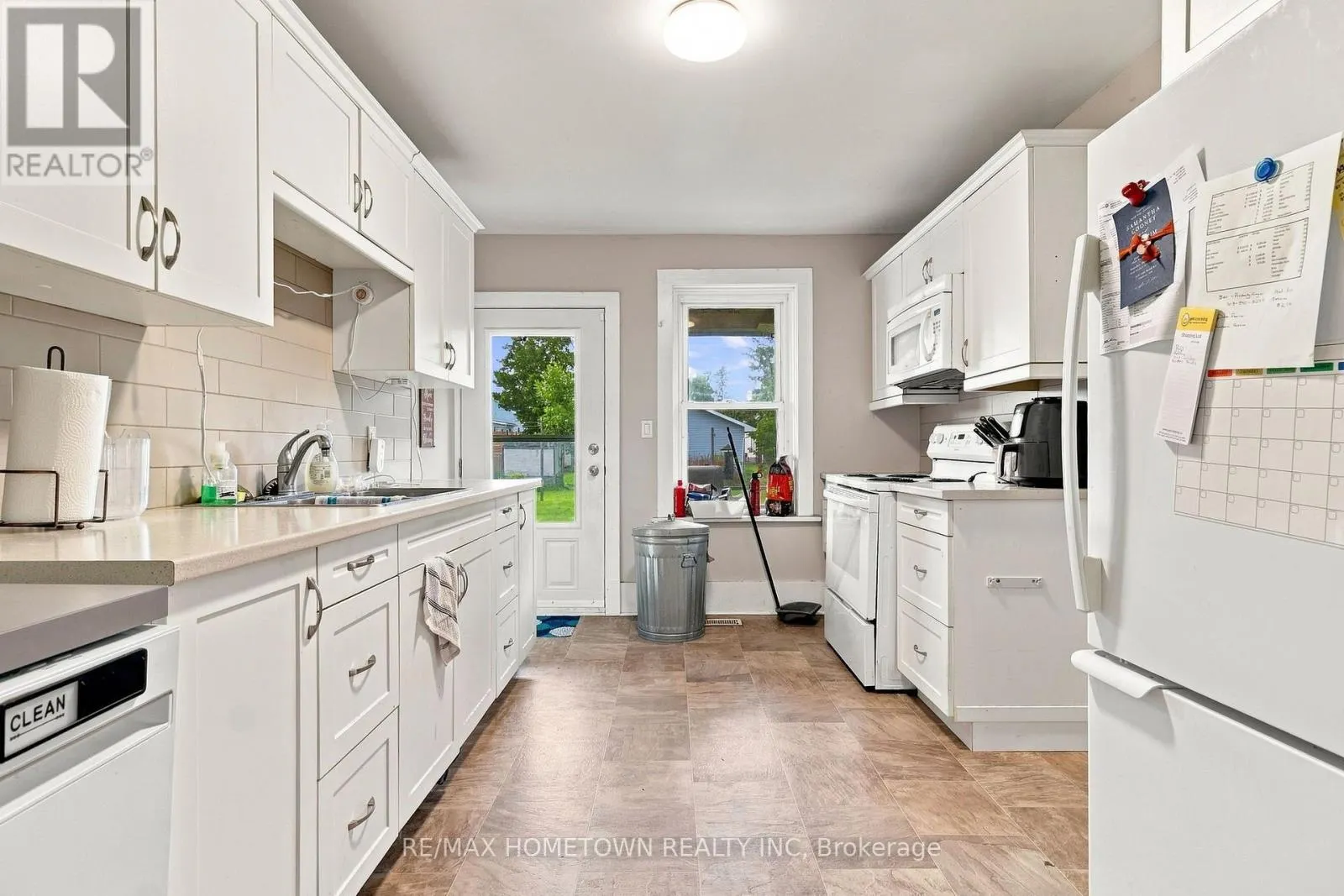 146 PARK STREET W
