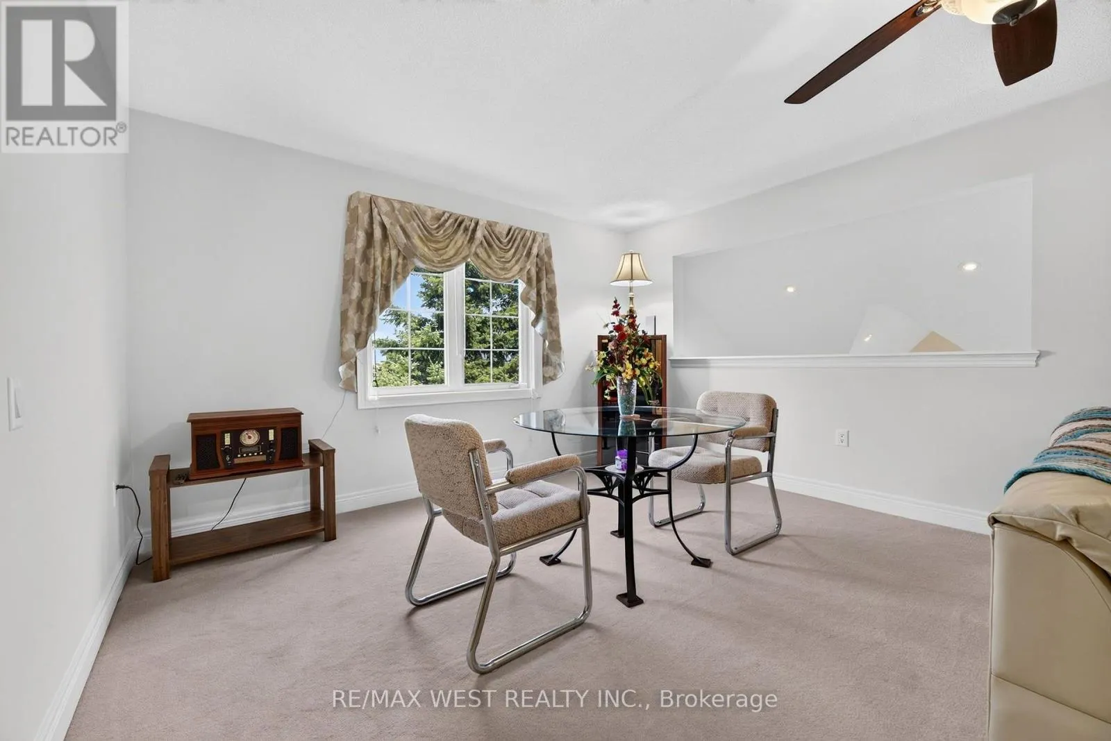 1 POTTS LANE