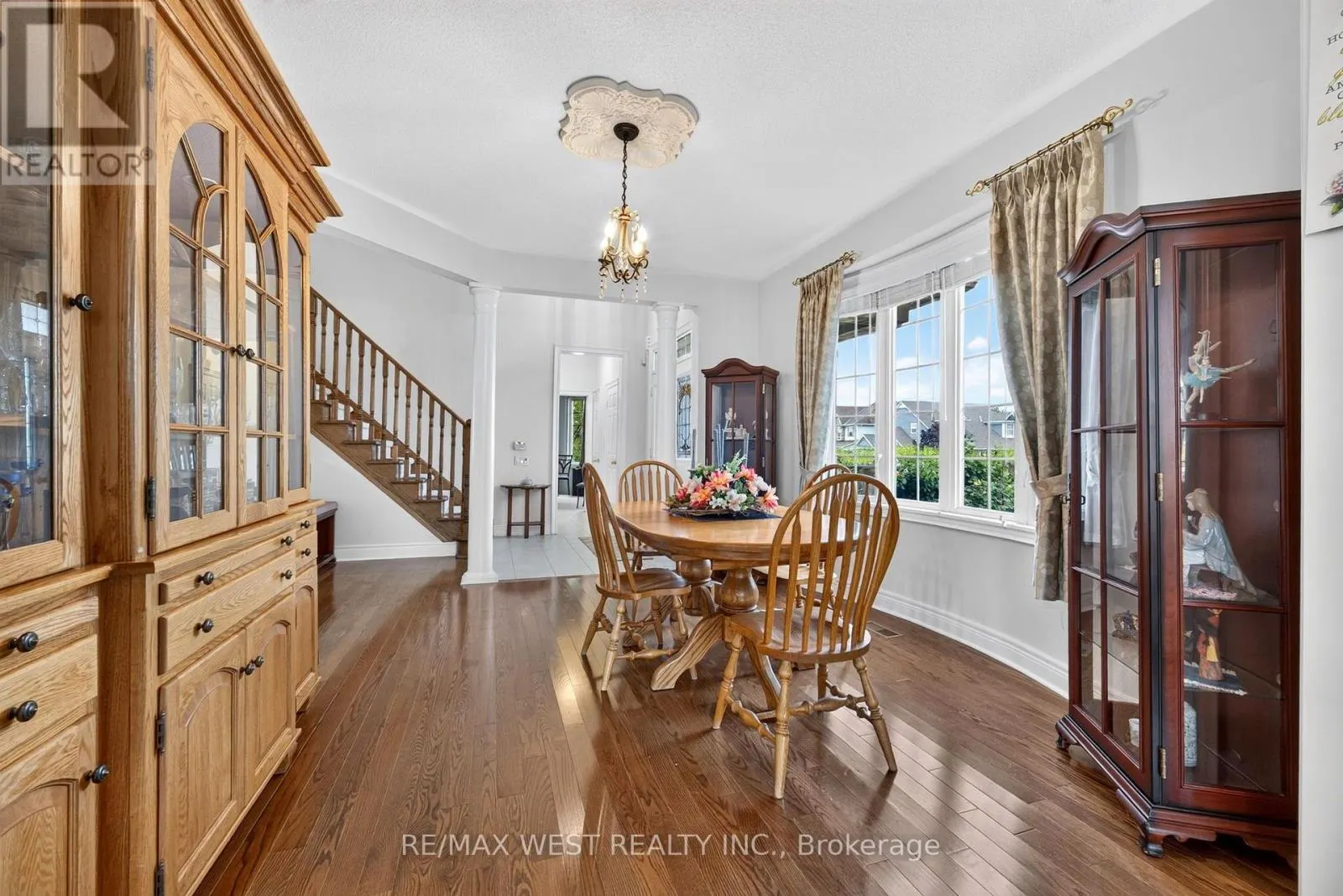 1 POTTS LANE