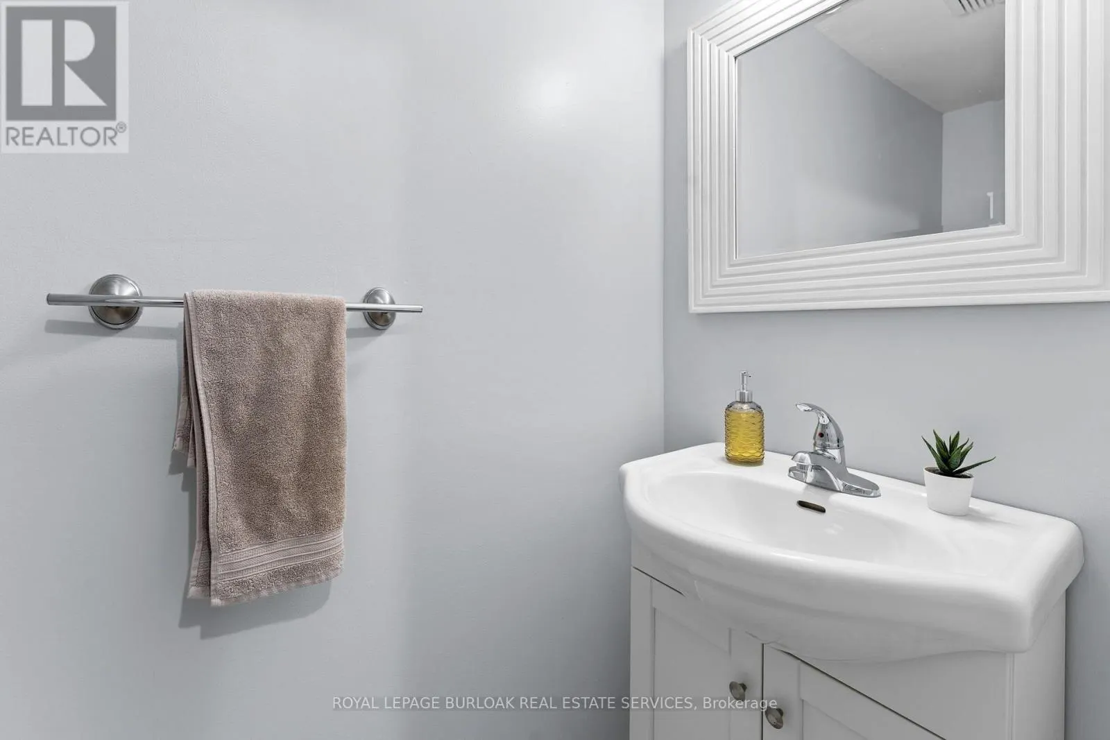 12 - 465 BEECHWOOD PLACE