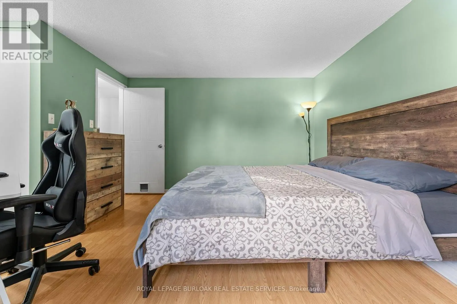 12 - 465 BEECHWOOD PLACE