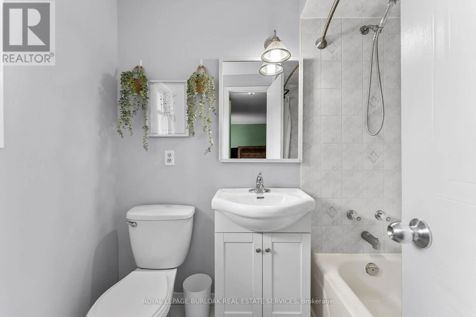 12 - 465 BEECHWOOD PLACE