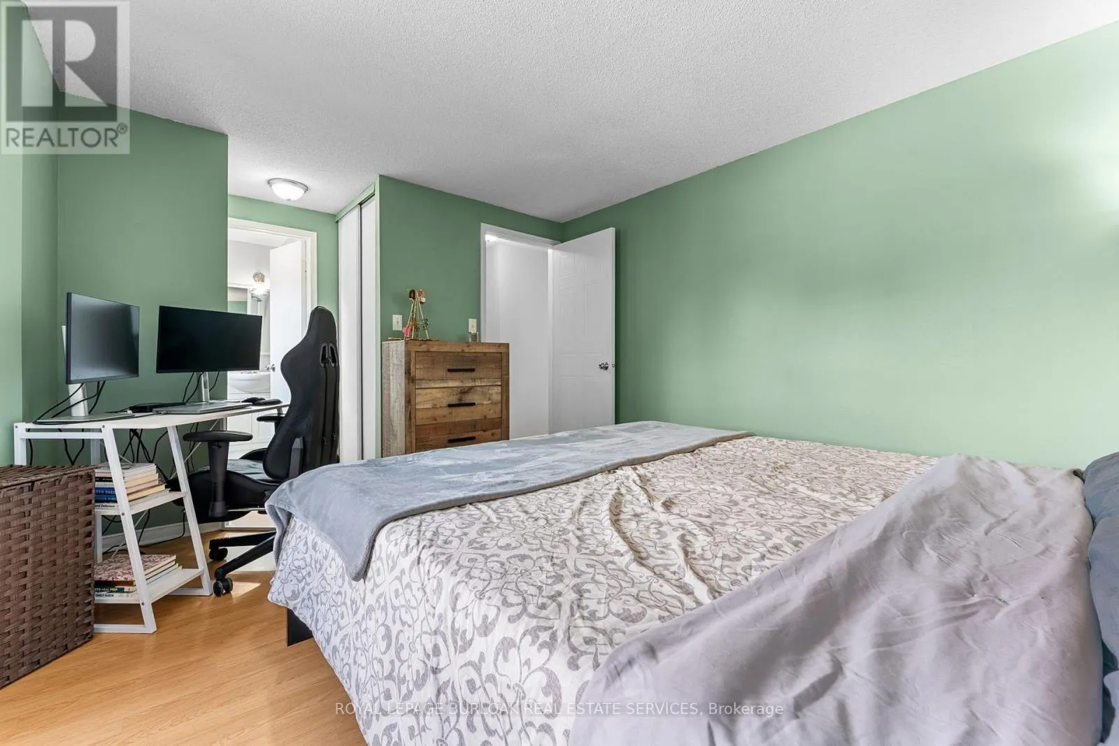 12 - 465 BEECHWOOD PLACE