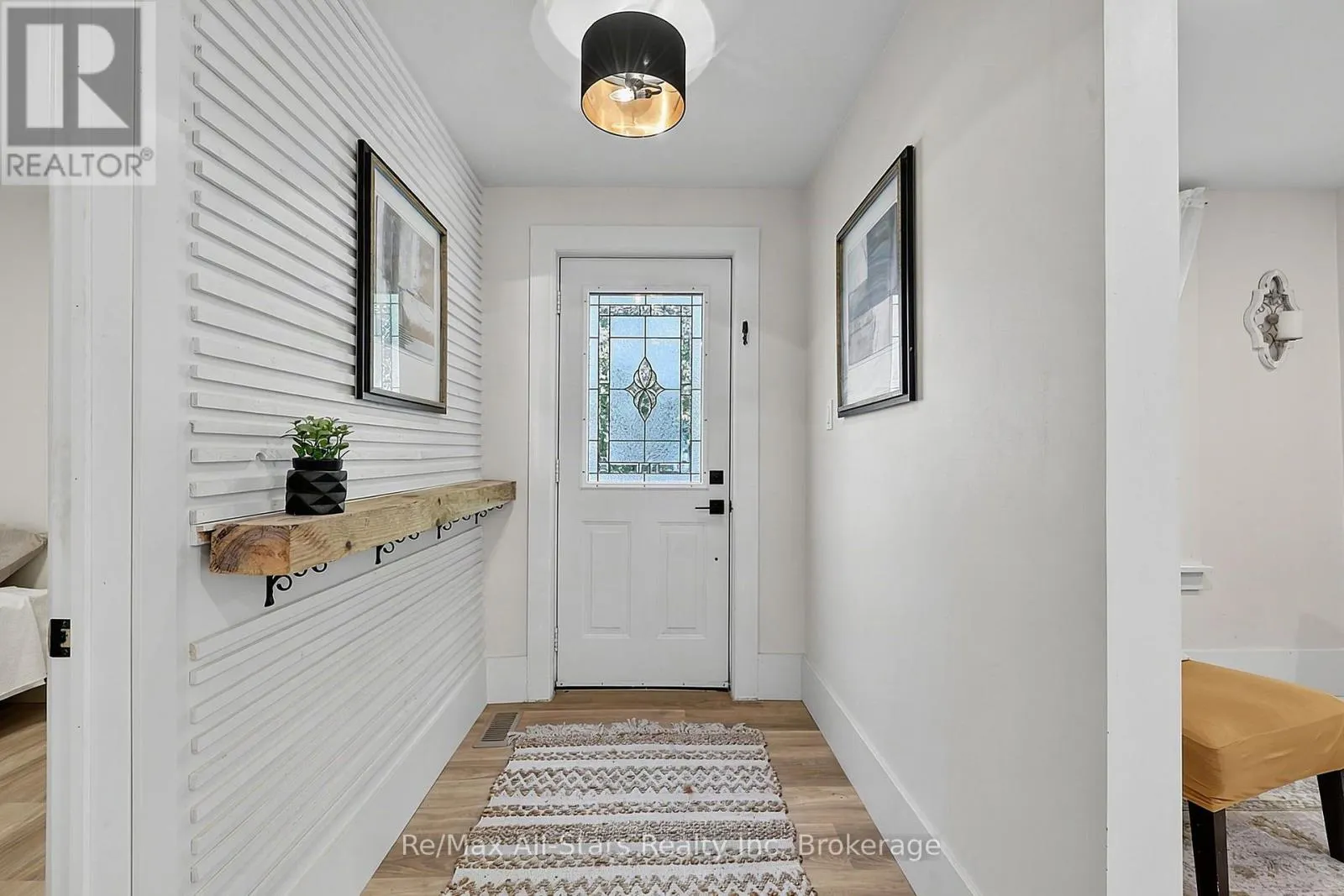 283 MARGARET STREET
